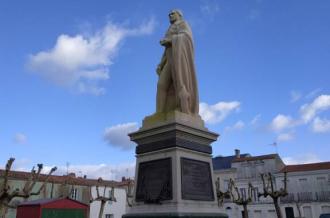 Statue Prosper Chasseloup Laubat