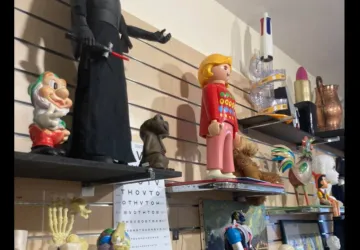 Brocante de la Place (un oeil dans le rétro)